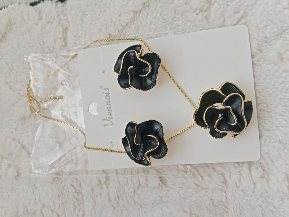 Продам новый набор viennois