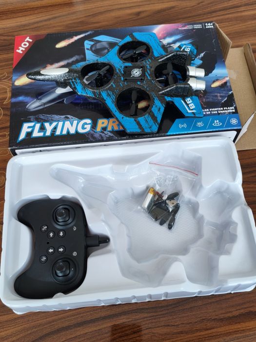 Дрон истребитель самалйoт с дистанционным управлением
