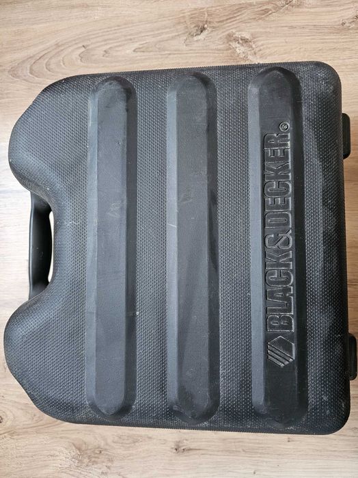 Mașină de frezat Black & Decker 1200W