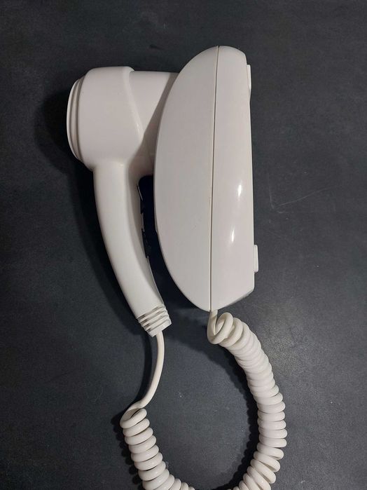 Uscator de par, montaj pe perete, 1300W, 3 trepte