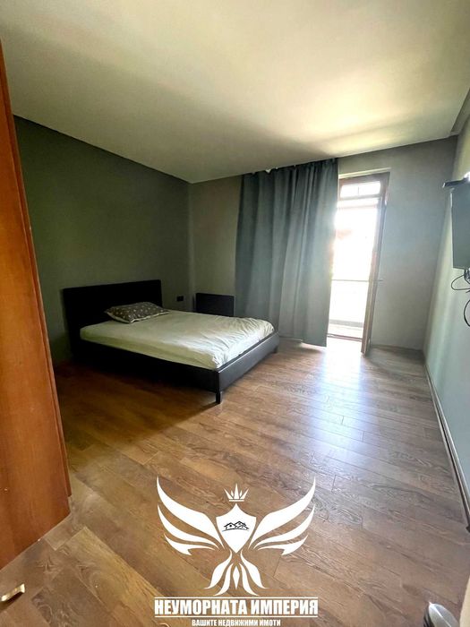 Продавам тристаен апартамент 102кв с гараж в Асеновград, кв.Стадиона