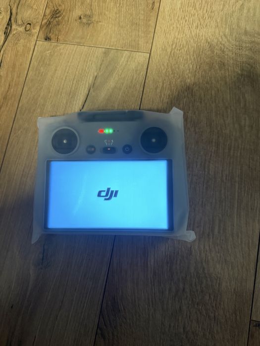 Ново дистанционно DJI RC2