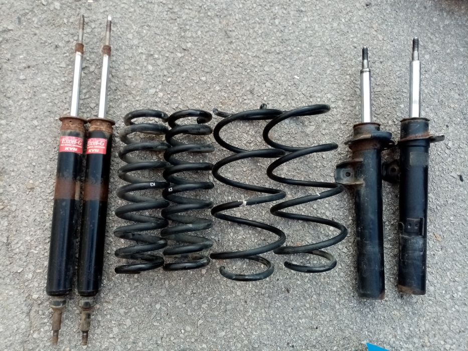 Каяба Амортисьори пружини