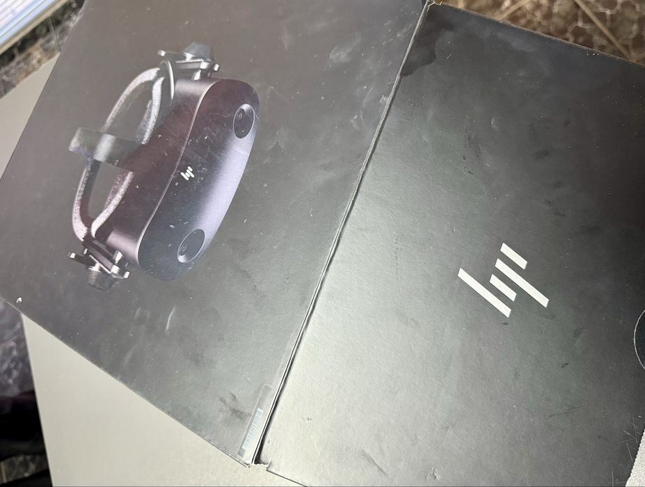 HP Reverb G2 4K gamenig Vr очила+ два джойстика