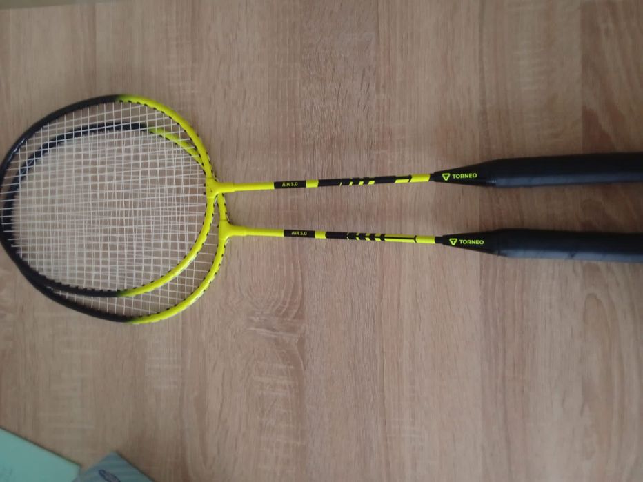 Ракетка для бадминтона