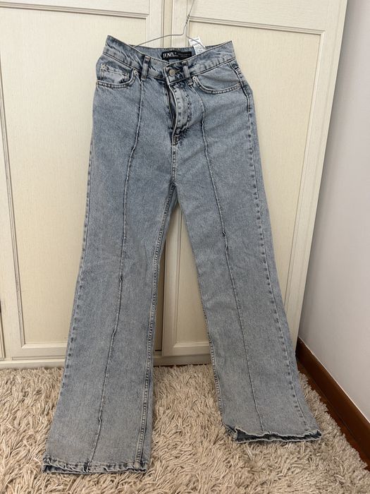 Blugi dama ,albastri , nepurtati ,drepti