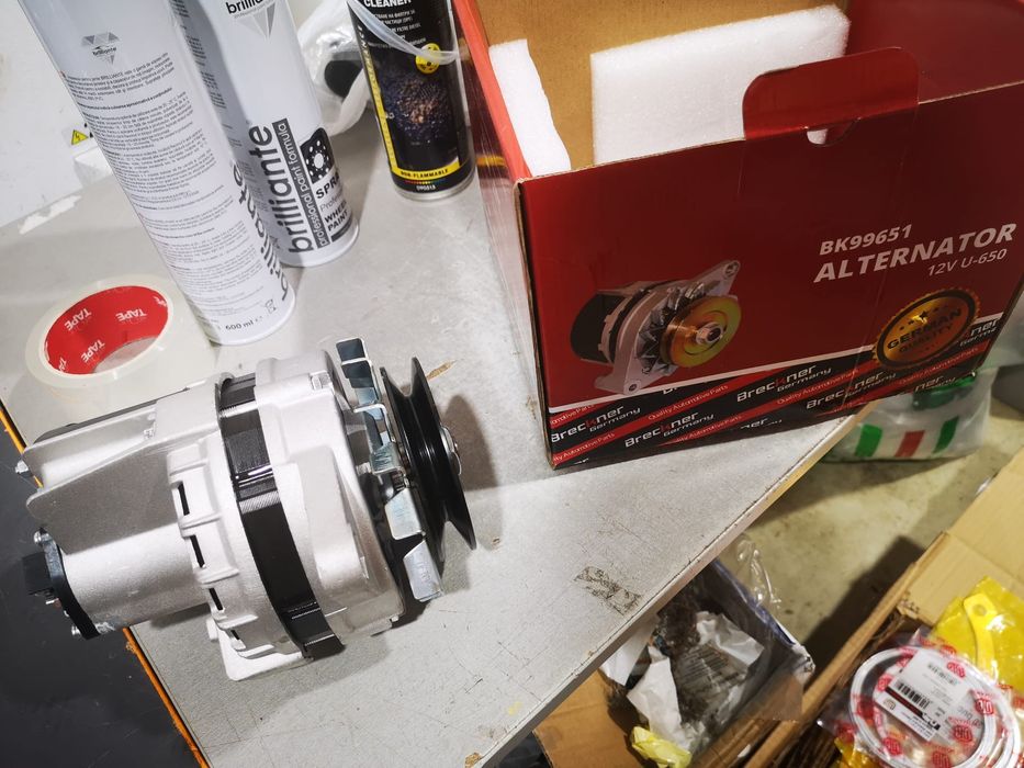 Alternator 12V 35Ah tractor UTB U-650 si U-445 tip 91134.000 Breckner