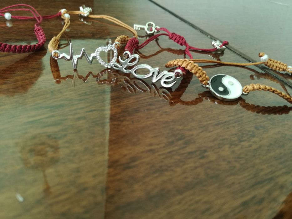 Гривни ръчна изработка