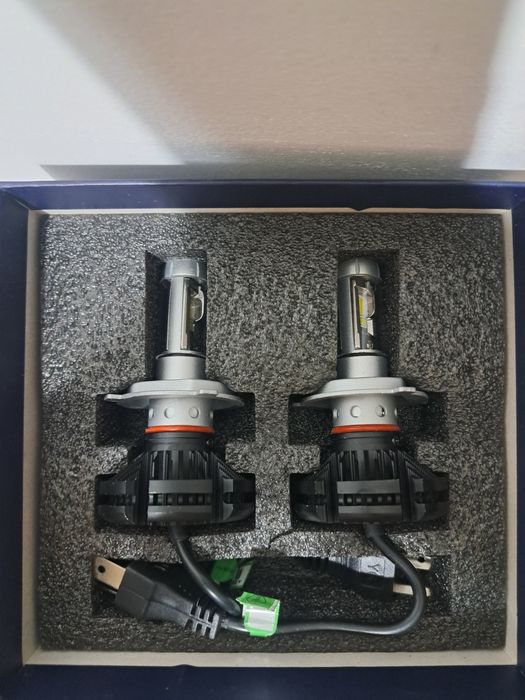 Becuri LED  H4 plug & play