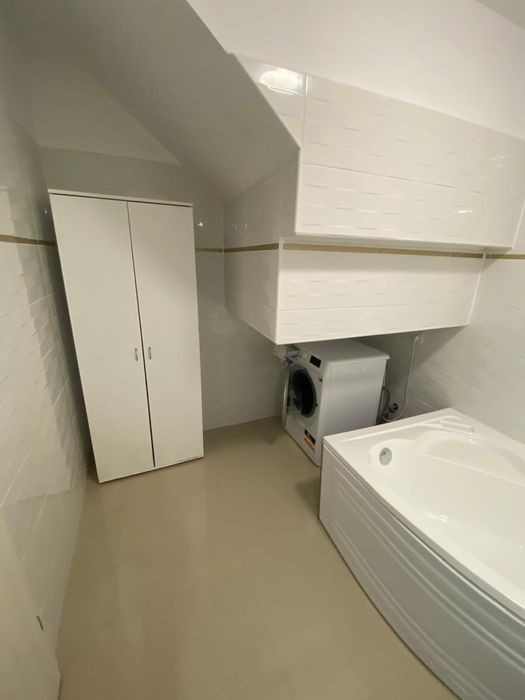 DIRECT PROPRIETAR Casa de inchiriat-curte proprie, 2 locuri parcare, prima inchiriere