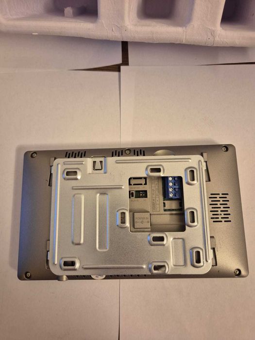 Videointerfon Legrand Easykit Plus 368910 si 368915