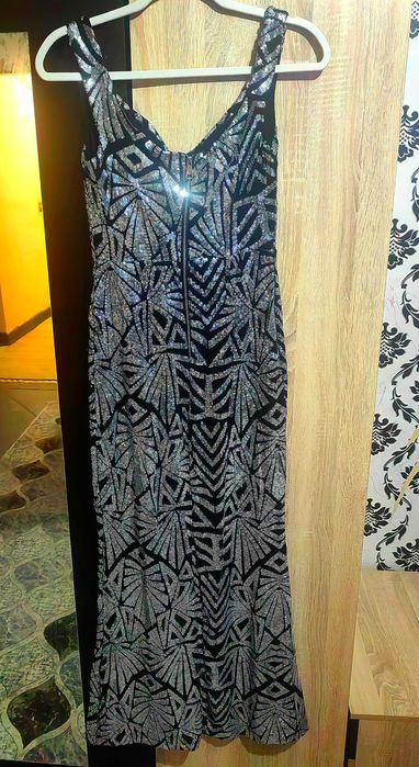 Официална рокля с пайети