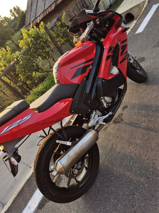 Vând motocicleta rieju 125