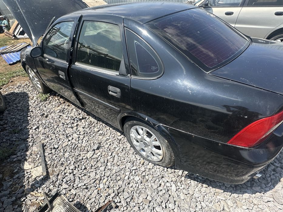 Опель ВЕКТРА В по запчасти