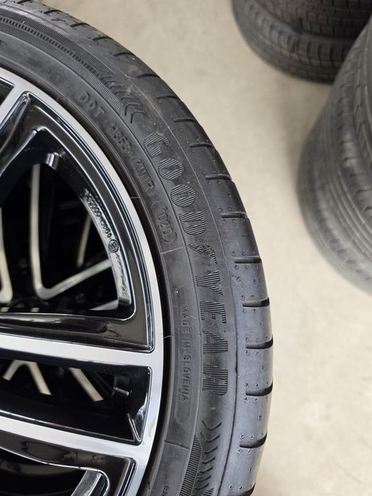 4 Броя 215/45/17 Goodyear 2x7,2mm 2x6mm