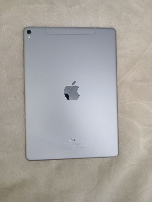 Продам iPad pro.