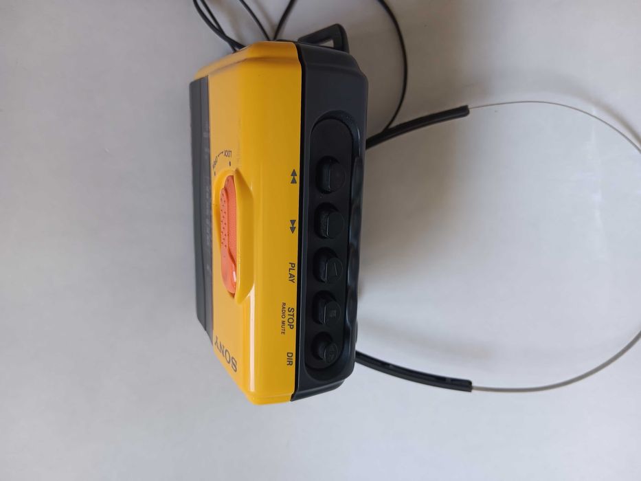 Walkman Sony WM-FS393, de colectie anii 90, cu Radio,totul FUNCTIONAL
