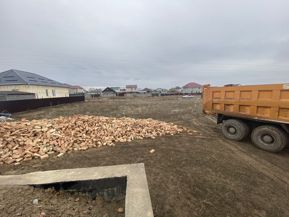 женный красный кирпич