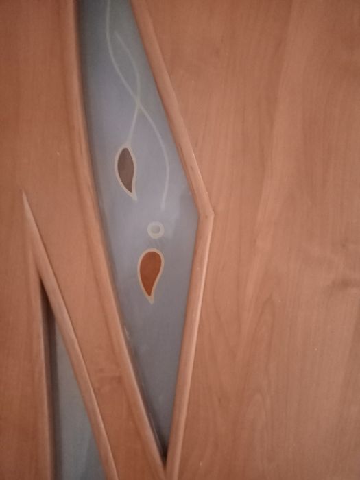 Продам дверь межкомнатную