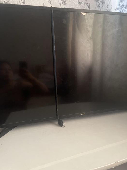 Продам телевизор samsung