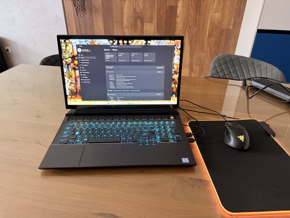 AlienWare m17 R2