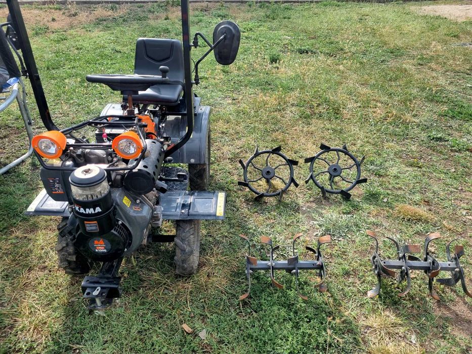 Minitractor 4x4 Evotools R1200 Diesel 12CP - Doar 19 ore + Accesorii