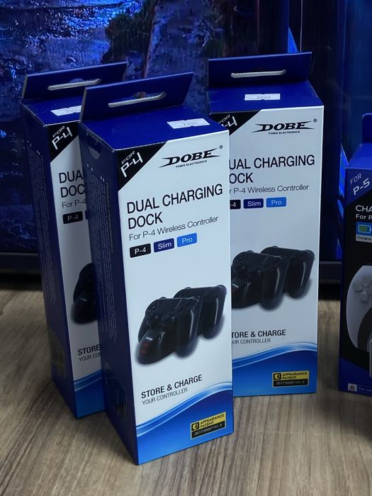Док станция Dobe для DualShock и DualSense