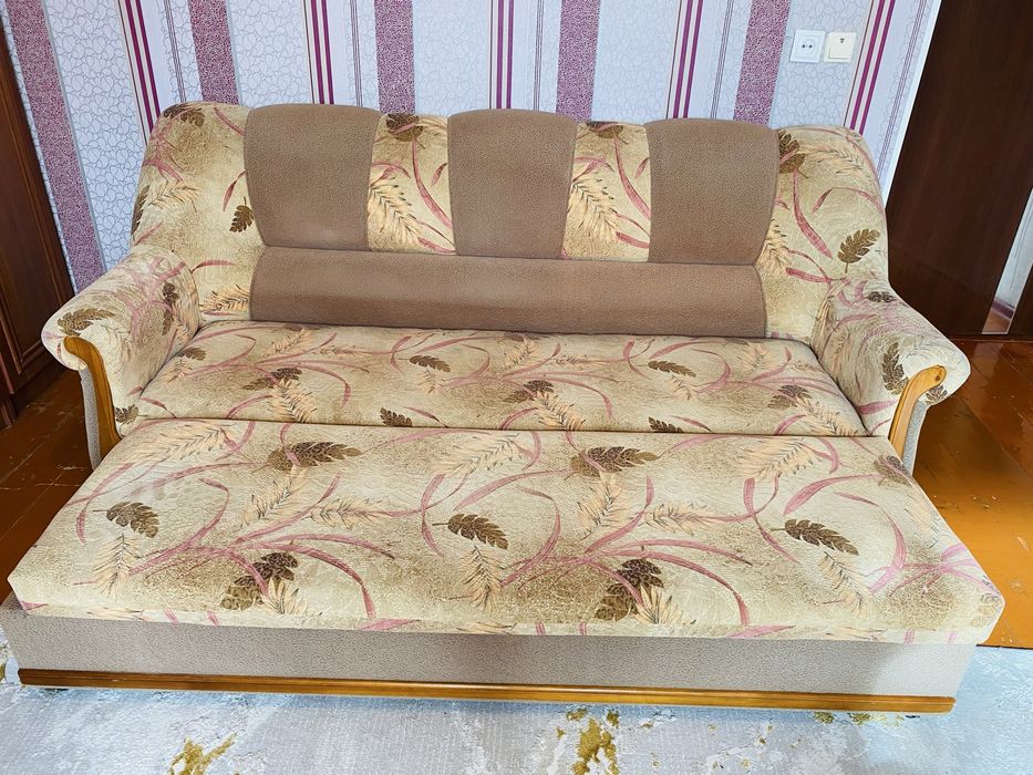 Продается диван и 2 кресла