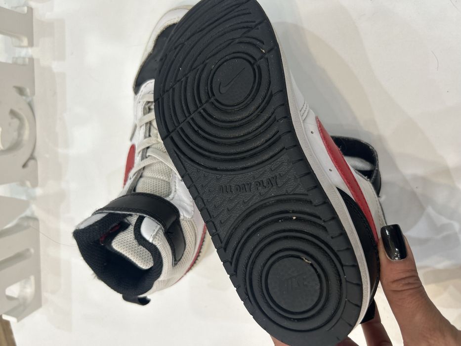 Детски маратонки Nike и Skechers