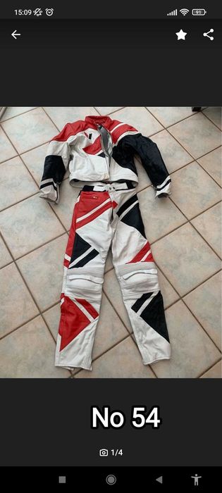 Мъжки и дамски мото екипи