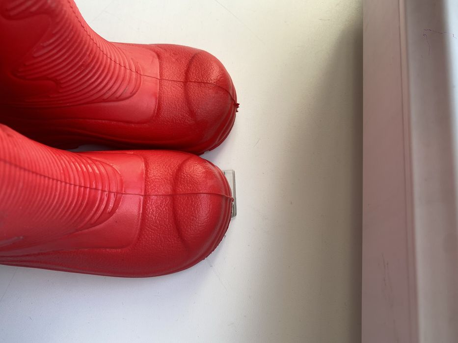 Продам резиновые сапоги