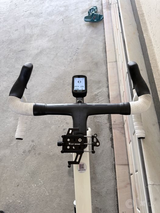 Road bicycle winspace. Yo’l velosipedi.