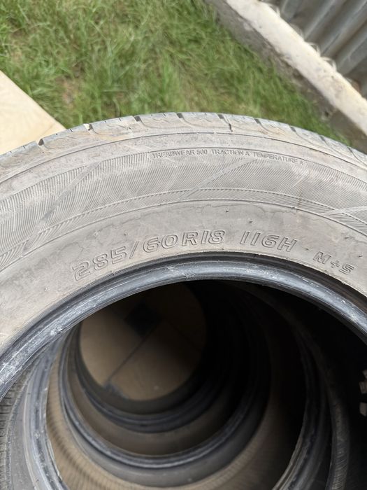 Продам резину 285/60/18