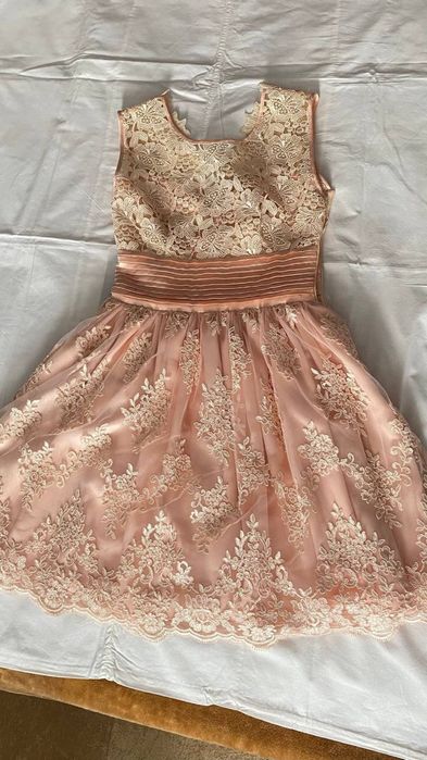 Платье вечернее продам