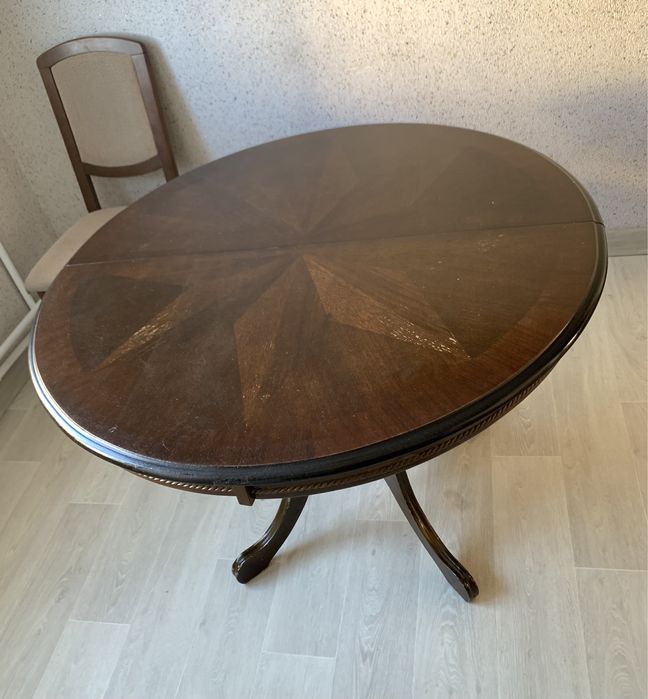 Стол и стулья 6 шт