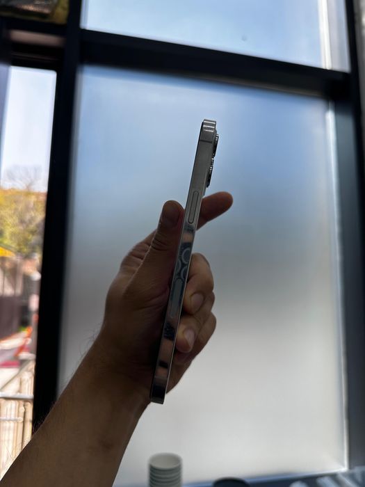 Продам iPhone 12 Pro Max