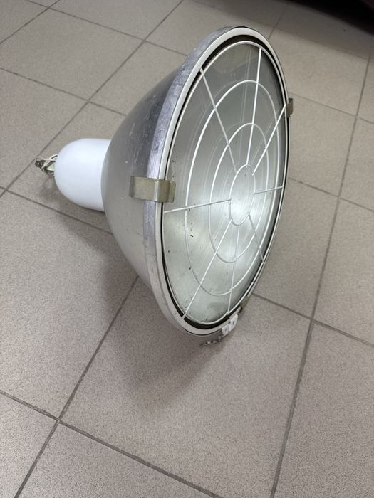 Продам светильник