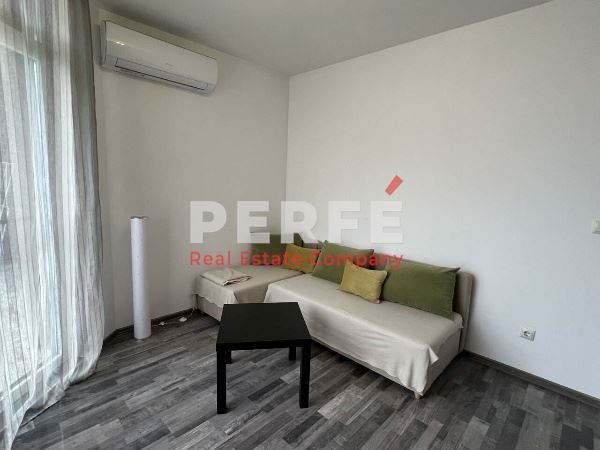 Дава се под наем Двустаен апартамент в Бургас, Изгрев - 69 кв.м за 484.5 € - Снимка #3