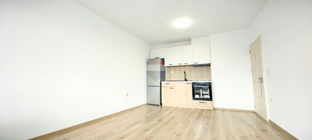 Преустроена разширена панелна гарсониера, кв. Възраждане гр.Варна. ЙГ