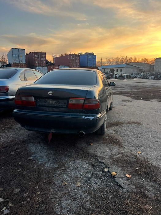 Продам машину Карина Е