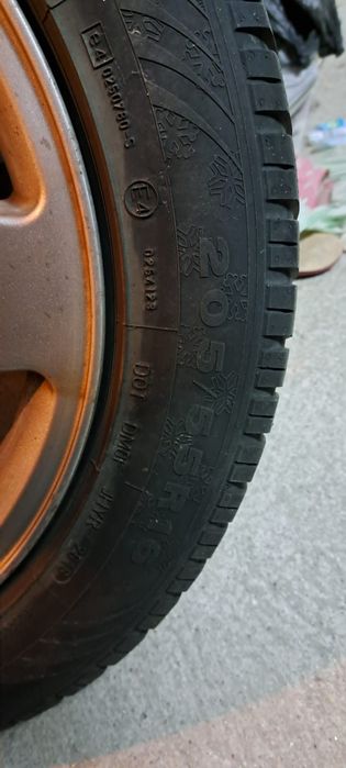 Зимни гуми за Mazda 5