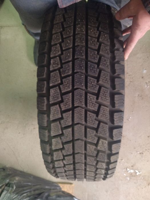 Резина на внедорожник 16