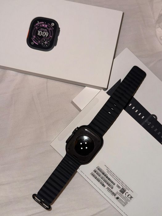 Apple Watch Ultra 3 49mm Black Ti Black Ocean Band