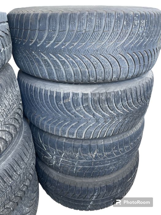 Jante aliaj BMW R16 cu anvelope de iarna 225 55 R16