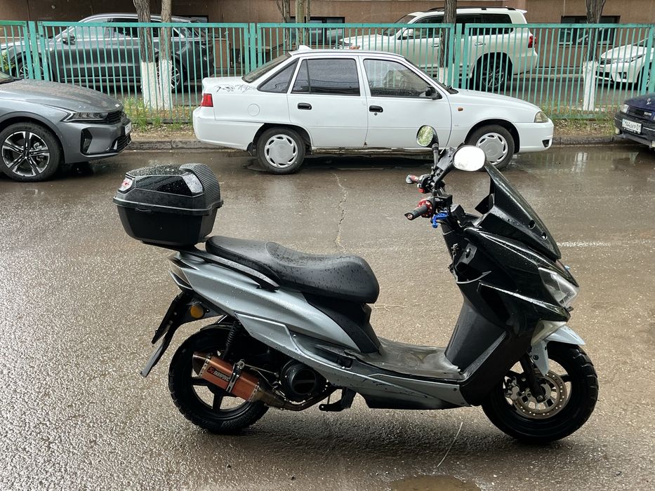 Мопед Maxi 175cc Li Ya