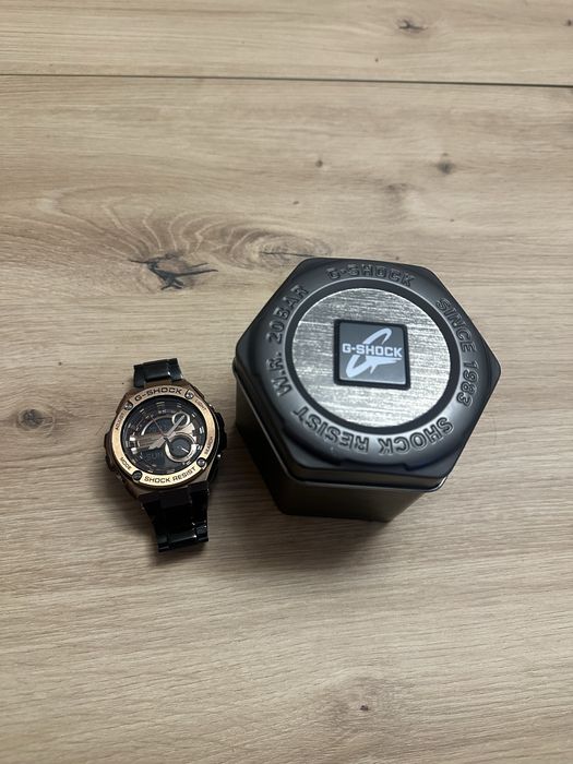 Casio G-Shock gst-210b