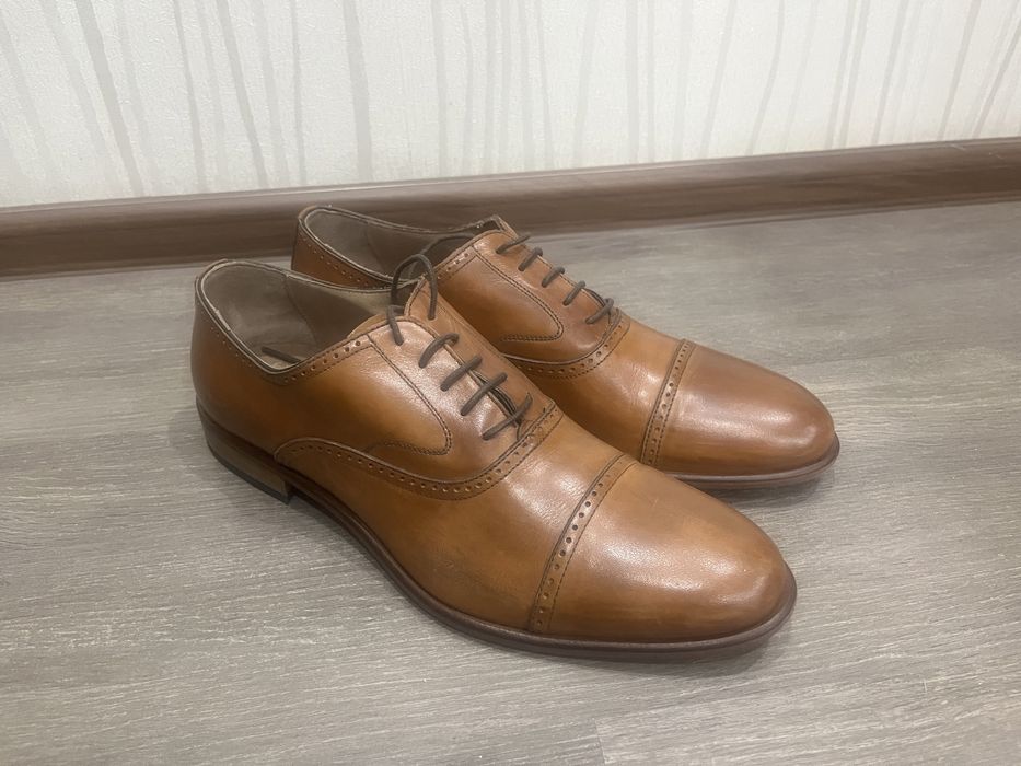 Продаются мужские туфли