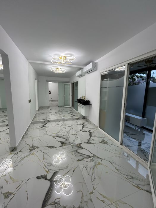 De inchiriat spatiu comercial pretabil cabinet medical/ salon de infrumusetare Pitesti / Teilor