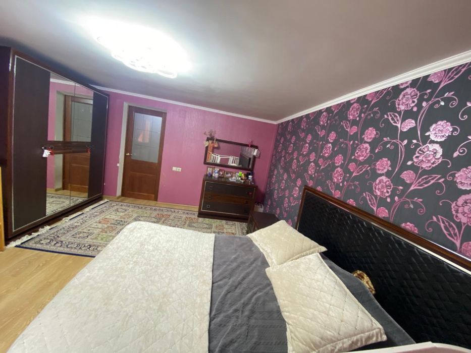 Продам спальный гарнитур в комплекте!