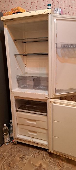 Продам холодильник в нерабочем состоянии